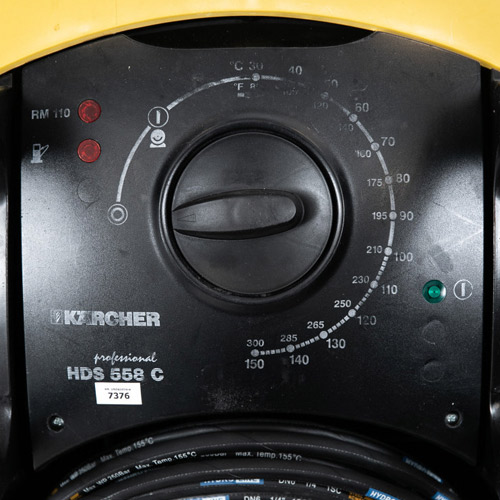 Máy rửa xe Karcher HDS 558C
